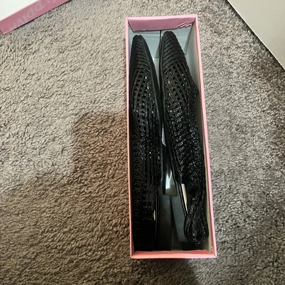 Wild Diva Black Woven Heels - Picture 6 of 6